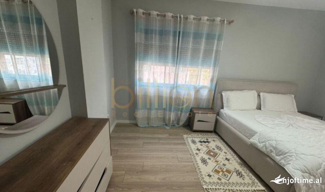 Appartamento in affitto a Tirana 2+1, Arredato