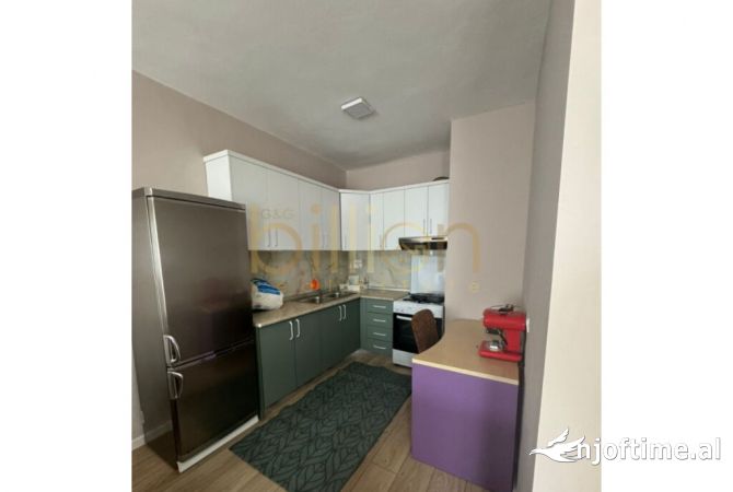 Appartamento in affitto a Tirana 2+1, Arredato