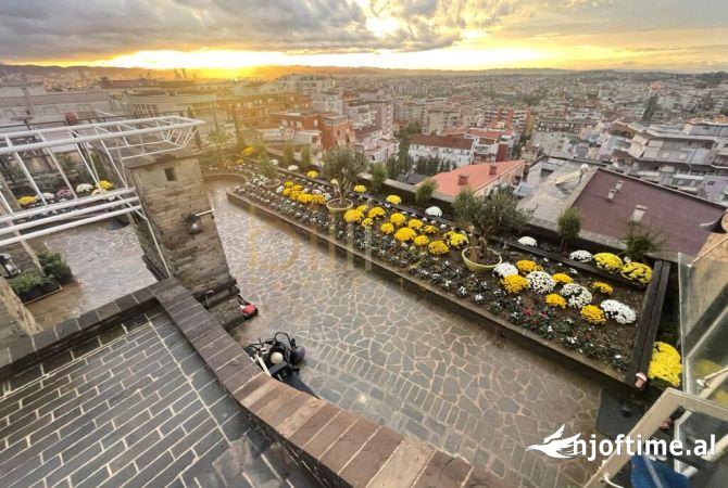 Shtepi ne shitje Apartament ne Tirane, 3+1, Mobilimi E mobiluar, Pagesa 700,000  Euro.