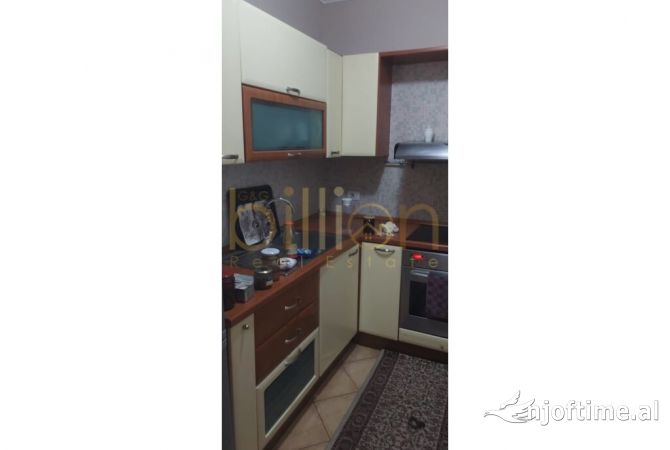 Appartamento in affitto a Tirana 1+1, Arredato