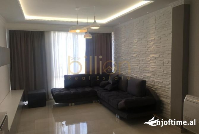 SHITET APARTAMENT 2+1+2 PRANE GJIMNAZIT PARTIZANI 250000 Euro, ID: Billion3971
