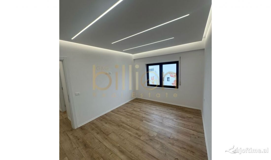 Shtepi ne shitje Apartament ne Tirane, 1+1, Mobilimi Bosh, pa mobiluar, Pagesa 144,000  Euro.