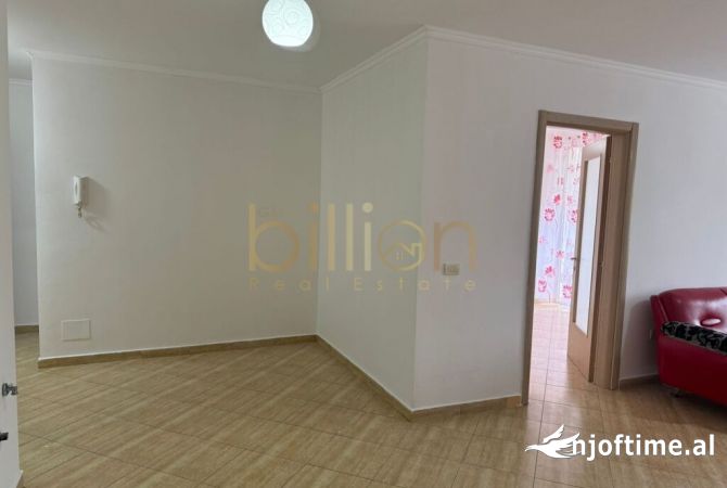 Shtepi ne shitje Apartament ne Tirane, 1+1, Mobilimi E mobiluar, Pagesa 93,000  Euro.