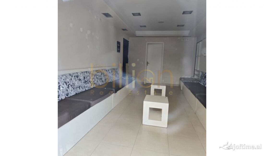 RRUGA BARDHYL, JEPET ME QIRA, AMBIENT KOMERCIAL PER ZYRA! 400 Euro, ID: Billion3994