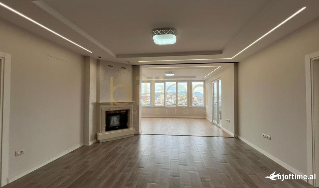 Shtepi ne shitje Apartament ne Tirane, 3+1, Mobilimi Bosh, pa mobiluar, Pagesa 280,000  Euro.