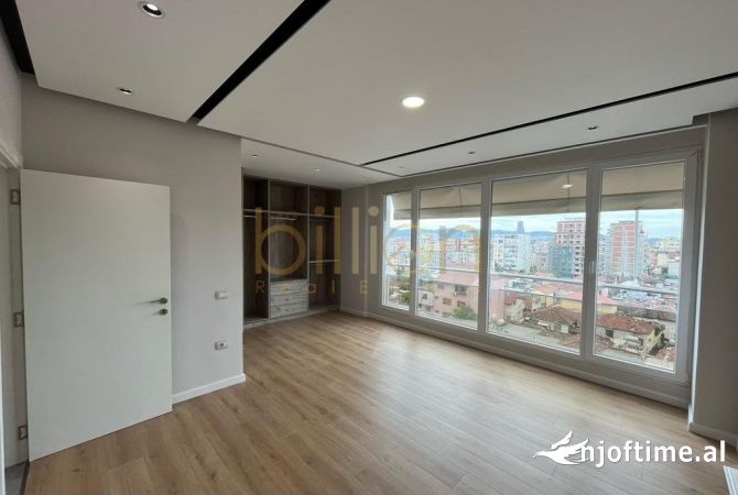 Shtepi ne shitje Apartament ne Tirane, 3+1, Mobilimi Bosh, pa mobiluar, Pagesa 280,000  Euro.