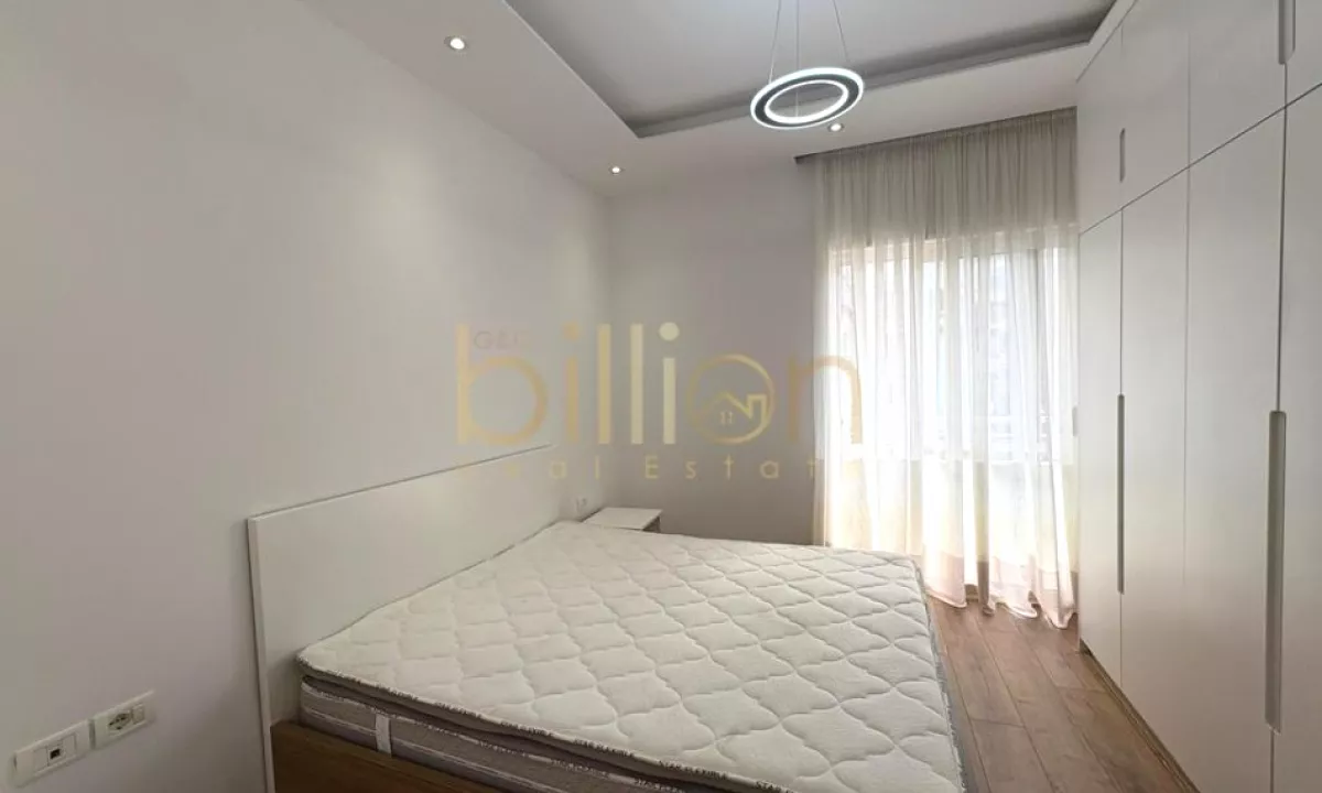 Shtepi ne shitje Apartament ne Tirane, 2+1, Mobilimi E mobiluar, Pagesa 145,000  Euro.