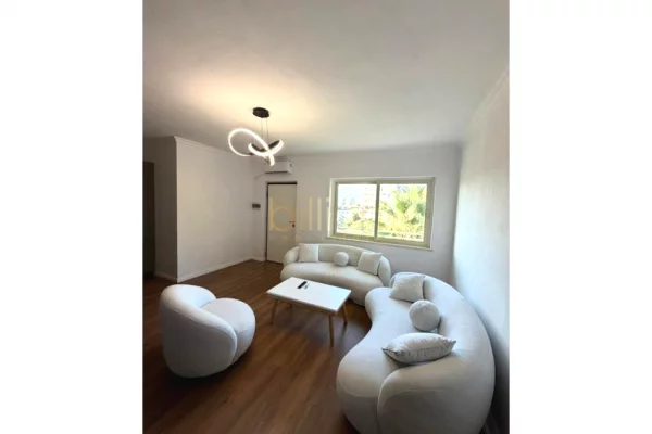 Shtepi ne shitje Apartament ne Durres, 2+1, Mobilimi E mobiluar, Pagesa 148,000  Euro.