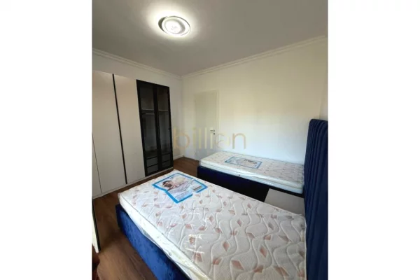 Shtepi ne shitje Apartament ne Durres, 2+1, Mobilimi E mobiluar, Pagesa 148,000  Euro.