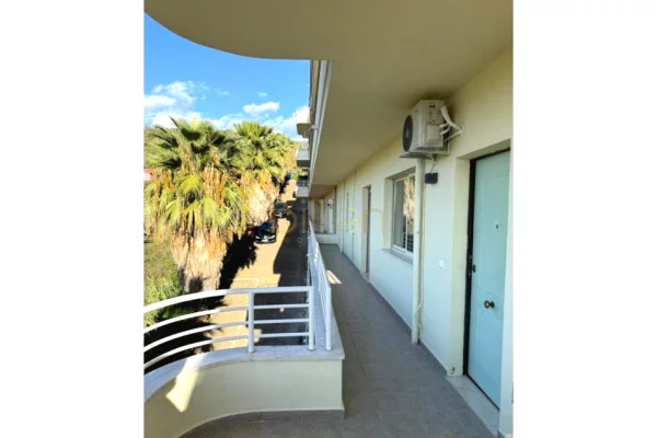 Shtepi ne shitje Apartament ne Durres, 2+1, Mobilimi E mobiluar, Pagesa 148,000  Euro.