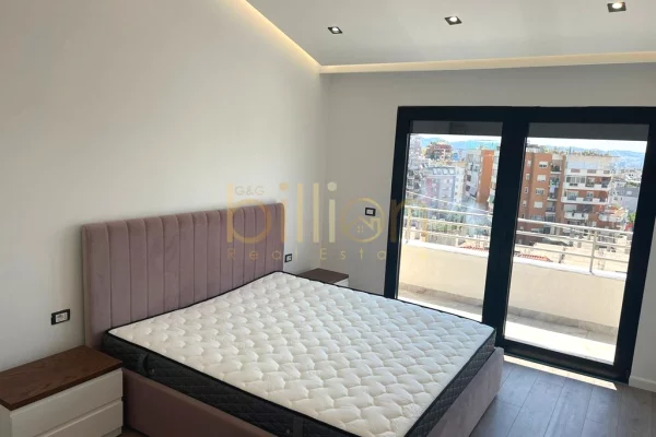 Appartamento in affitto a Tirana 2+1, Arredato