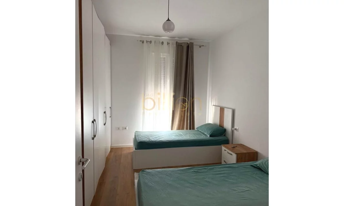 Shtepi me qera Apartament ne Tirane, 2+1, Mobilimi E mobiluar, Pagesa 700  Euro.