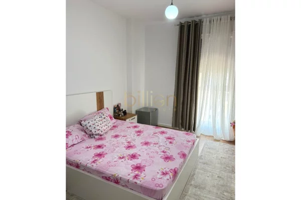 Shtepi me qera Apartament ne Tirane, 2+1, Mobilimi E mobiluar, Pagesa 700  Euro.