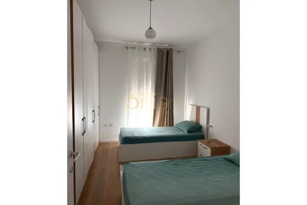 Shtepi me qera 2+1 ne Tirane - 700 Euro