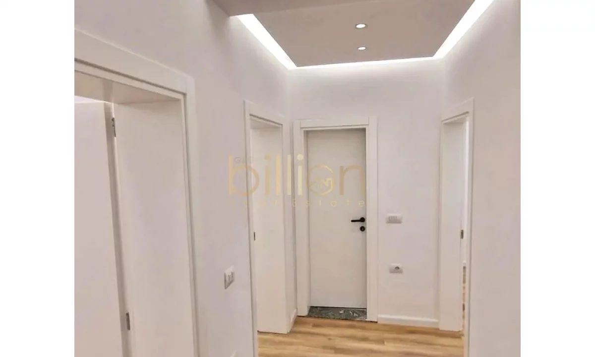 Apartament per qira prane “Kafe Flora” – 2+1 perfekt per banim ose zyre! 900 EURO/MUAJ. Billion4426​