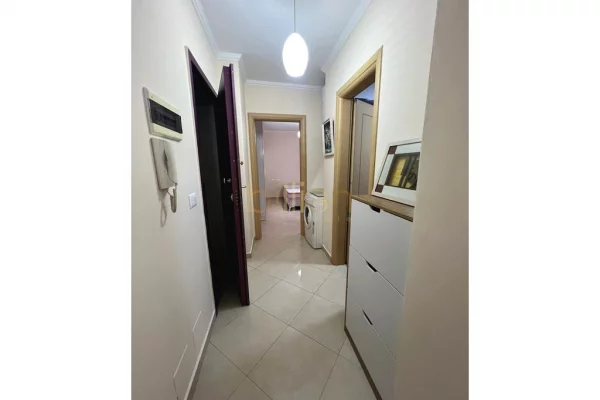 Shtepi me qera 1+1 ne Tirane - 500 Euro