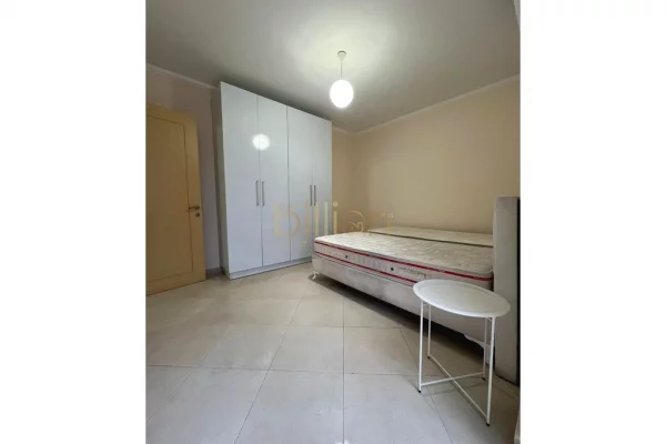 Shtepi me qera Apartament ne Tirane, 1+1, Mobilimi E mobiluar, Pagesa 500  Euro.