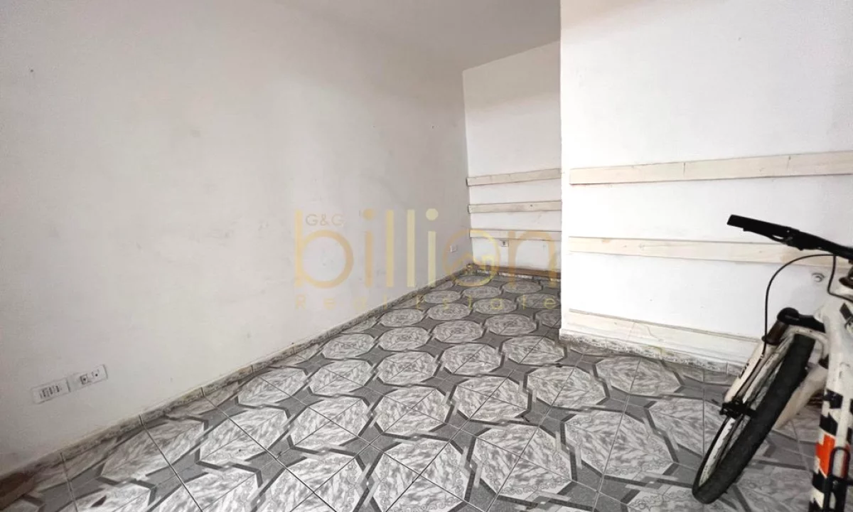 Ambient Biznesi per Shitje ne Rrugen Ferit Xhajko. 99.000 Euro. Billion4438​