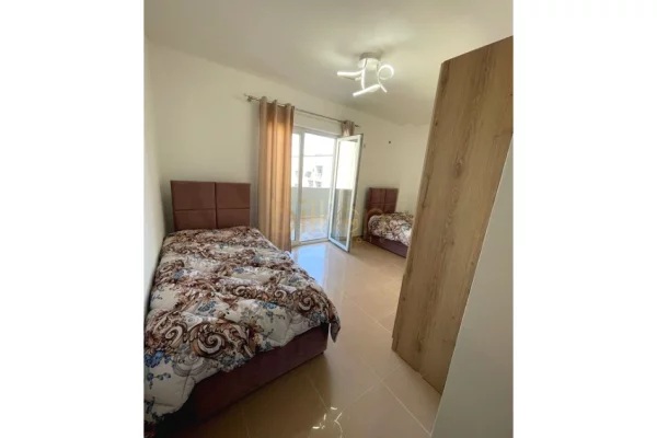 Shtepi ne shitje Apartament ne Tirane, 2+1, Mobilimi E mobiluar, Pagesa 189,000  Euro.