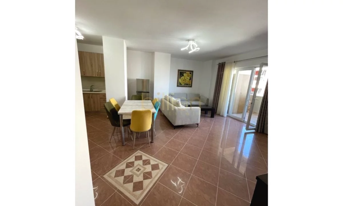 Shtepi ne shitje Apartament ne Tirane, 2+1, Mobilimi E mobiluar, Pagesa 189,000  Euro.