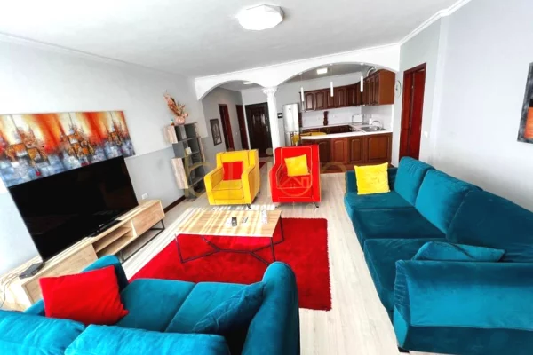 Shtepi me qera Apartament ne Tirane, 2+1, Mobilimi E mobiluar, Pagesa 800  Euro.