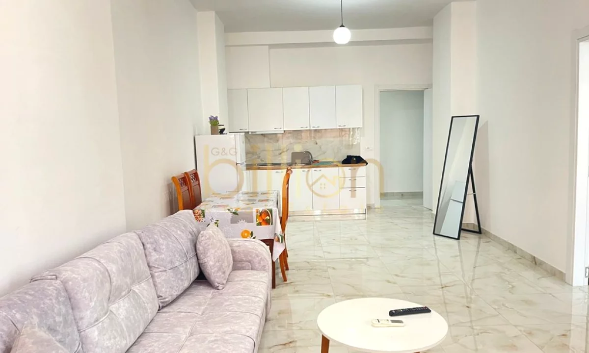 Shtepi me qera Apartament ne Tirane, 2+1, Mobilimi E mobiluar, Pagesa 700  Euro.