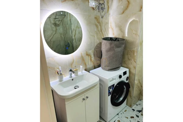 Shtepi ne shitje Apartament ne Tirane, 1+1, Mobilimi E mobiluar, Pagesa 90,000  Euro.