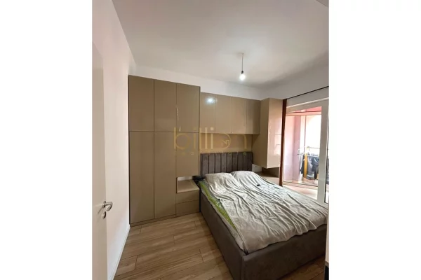 Shtepi ne shitje Apartament ne Tirane, 1+1, Mobilimi E mobiluar, Pagesa 90,000  Euro.