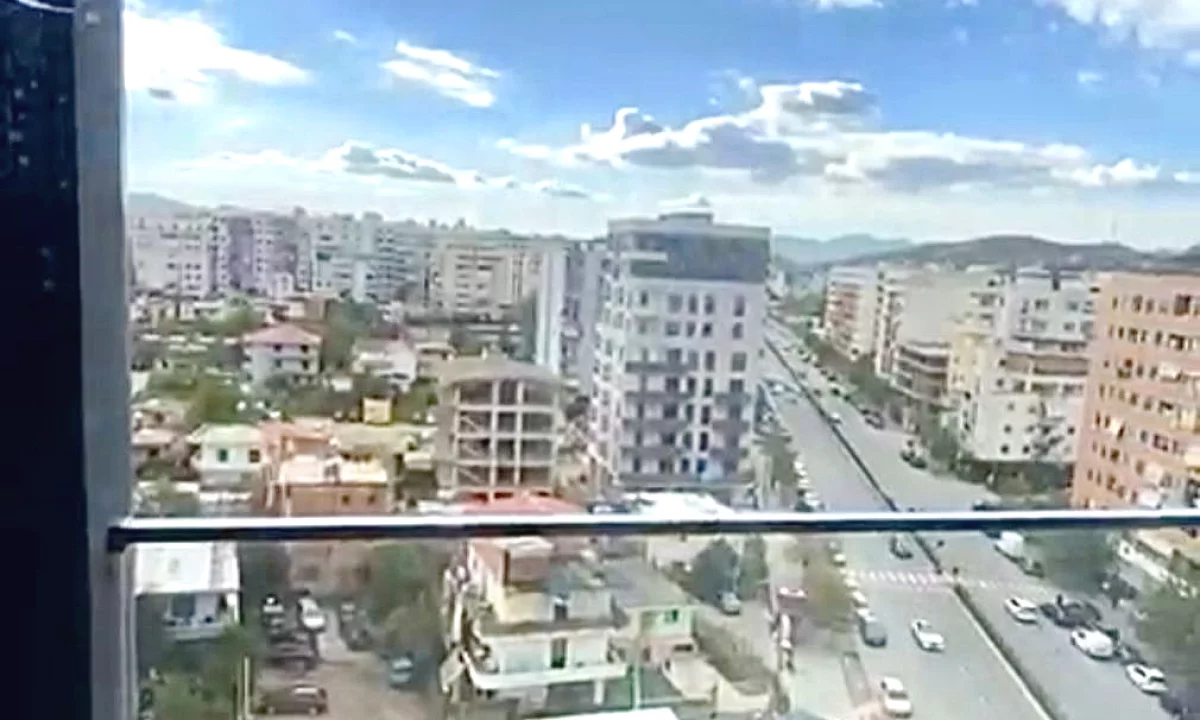 Shtepi me qera Apartament ne Tirane, 2+1, Mobilimi E mobiluar, Pagesa 570  Euro.