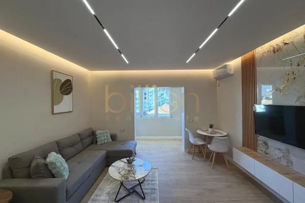 Appartamento in vendita a Tirana Garsoniere, Arredato