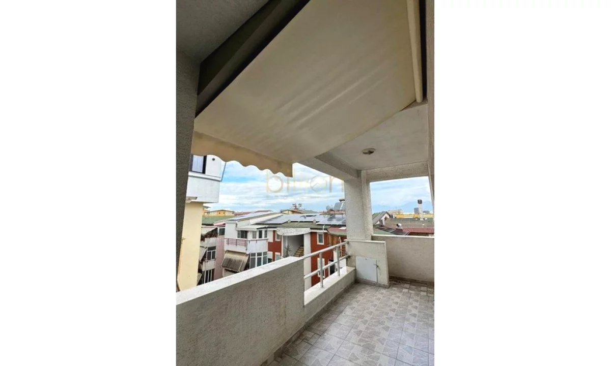 Shtepi me qera Apartament ne Tirane, 2+1, Mobilimi E mobiluar, Pagesa 700  Euro.