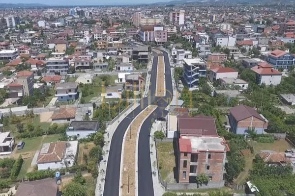 Business Property in Sale 1+1 in Tirana - 100 Euro