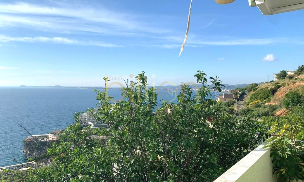 Shtepi ne shitje Vila Luksoze ne Vlore, 7+1, Mobilimi E mobiluar, Pagesa 600,000  Euro.