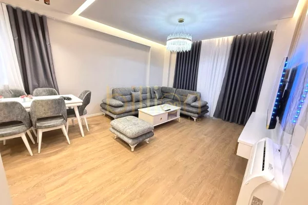 Shtepi me qera Apartament ne Tirane, 2+1, Mobilimi E mobiluar, Pagesa 1,250  Euro.