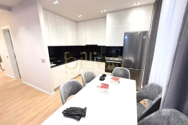 Shtepi me qera Apartament ne Tirane, 2+1, Mobilimi E mobiluar, Pagesa 1,250  Euro.