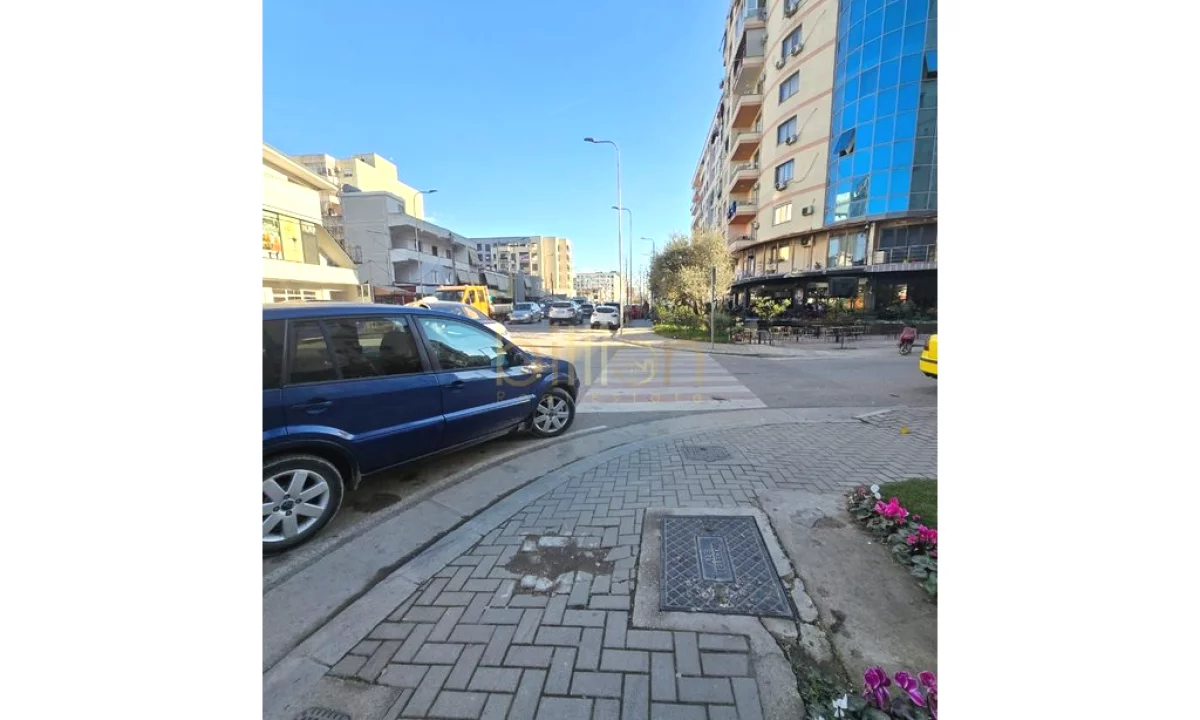 Apartment for sale in Tirana 2+1, Emty