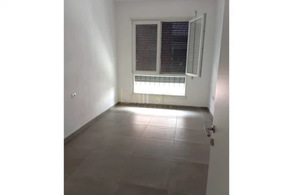 Shtepi me qera Apartament ne Tirane, 2+1, Mobilimi Bosh, pa mobiluar, Pagesa 500  Euro.