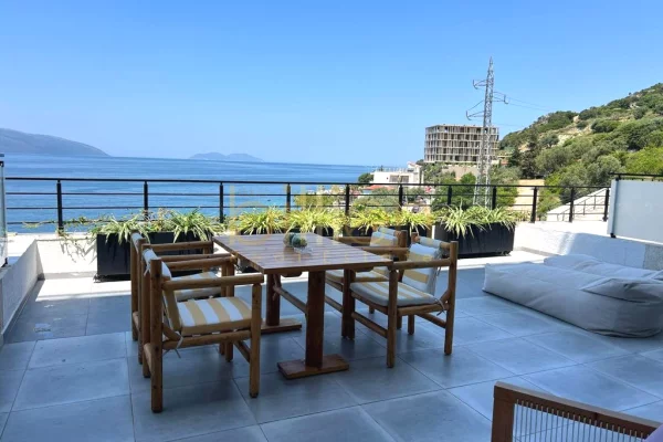 Shtepi ne shitje Apartament ne Vlore, Garsoniere, Mobilimi E mobiluar, Pagesa 290,000  Euro.