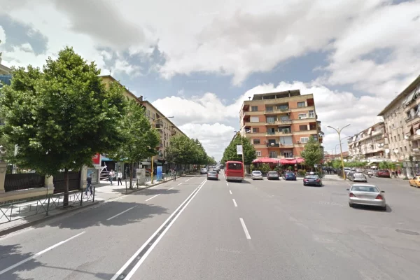 SHITET APARTAMENT 1+1 NË RRUGËN E DURRËSIT. 170.000 euro. Billion4621​