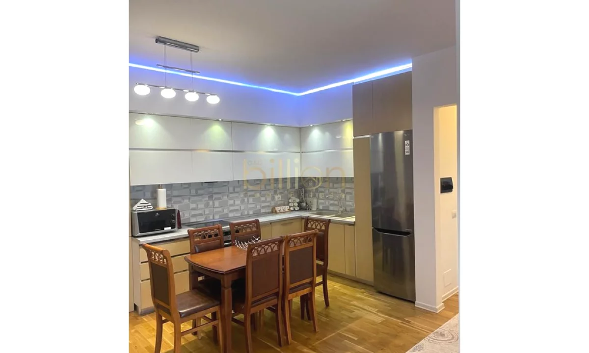 Shtepi me qera Apartament ne Tirane, 2+1, Mobilimi E mobiluar, Pagesa 1,000  Euro.