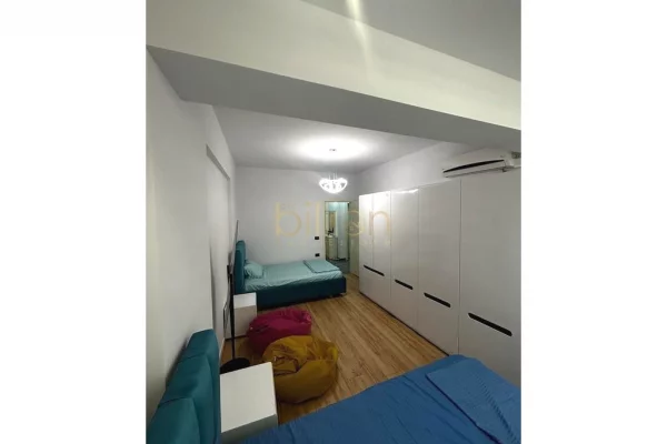 Shtepi me qera Apartament ne Tirane, 2+1, Mobilimi E mobiluar, Pagesa 1,000  Euro.