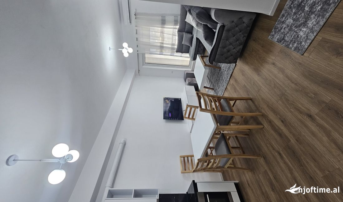Shtepi me qera Apartament ne Tirane, 2+1, Mobilimi E mobiluar, Pagesa 50,000  Leke.