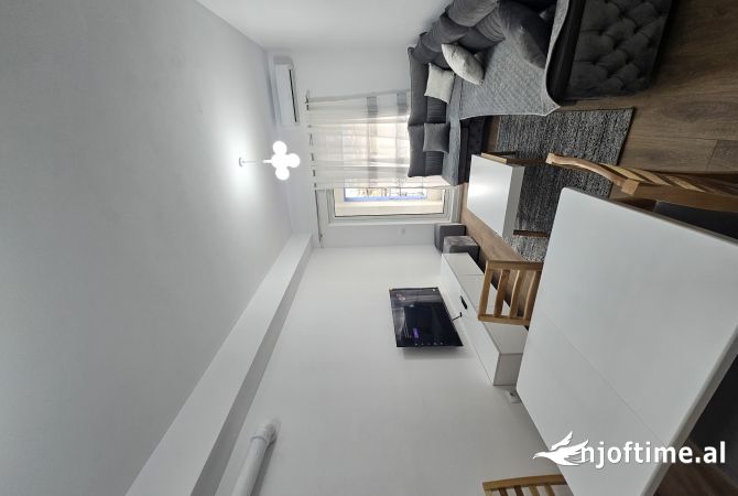 Shtepi me qera Apartament ne Tirane, 2+1, Mobilimi E mobiluar, Pagesa 50,000  Leke.