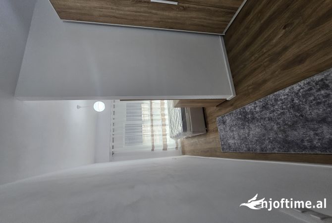Shtepi me qera Apartament ne Tirane, 2+1, Mobilimi E mobiluar, Pagesa 50,000  Leke.