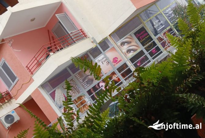 Ambient biznesi me qera 1+1 ne Tirane - 24,000 Leke