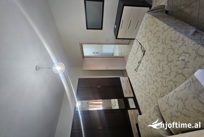 Shtepi me qera Apartament ne Tirane, 1+1, Mobilimi E mobiluar, Pagesa 45,000  Leke.