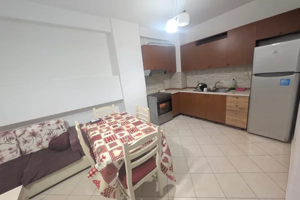 Shtepi me qera Apartament ne Tirane, 1+1, Mobilimi E mobiluar, Pagesa 40,000  Leke.