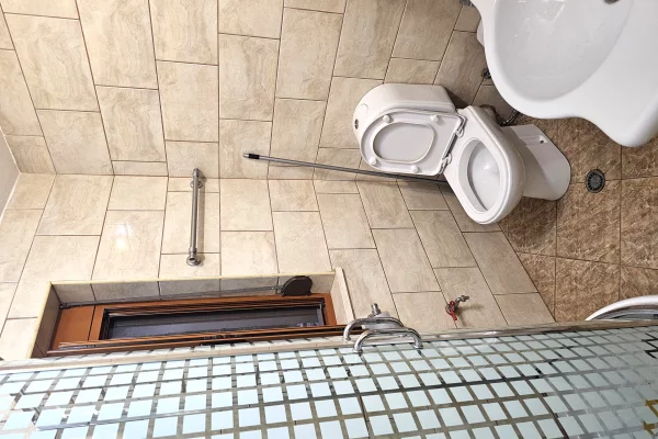 Shtepi me qera Apartament ne Tirane, 2+1, Mobilimi E mobiluar, Pagesa 55,000  Leke.
