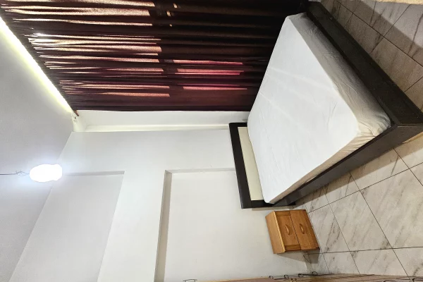 Shtepi me qera Apartament ne Tirane, 2+1, Mobilimi E mobiluar, Pagesa 35,000  Leke.