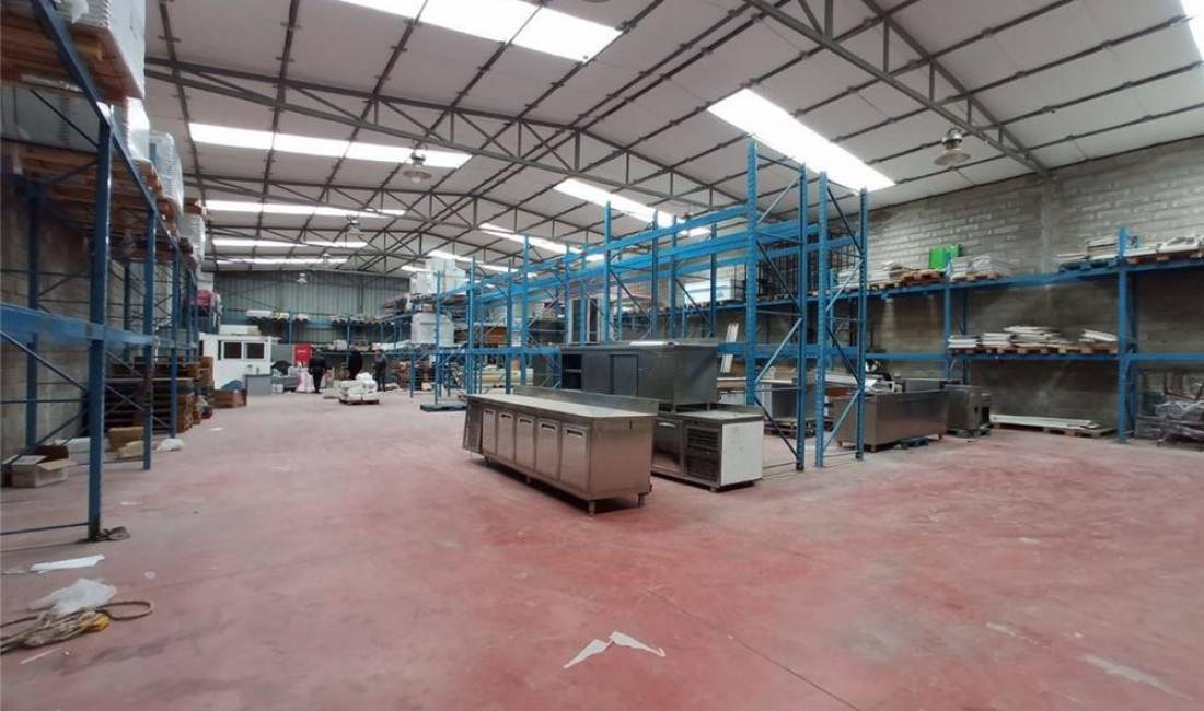 MAGAZINE+TRUALL NE SHITJE NE ZONEN E TEG